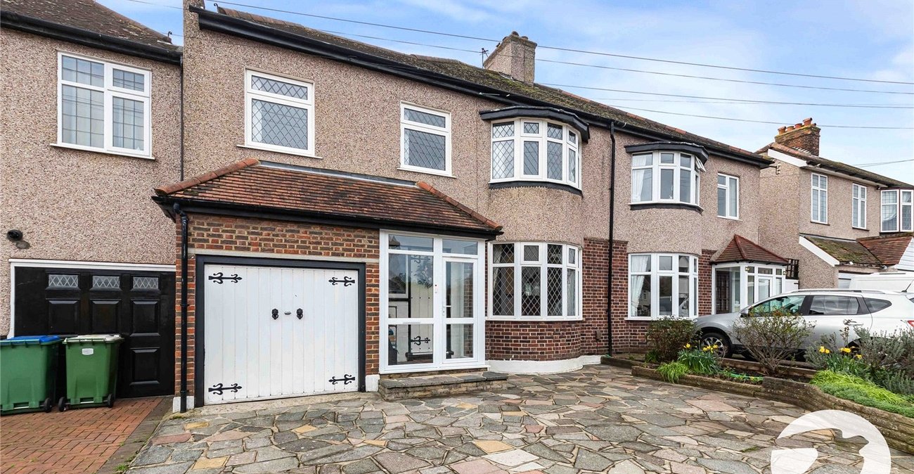 3 bedroom house for sale in Welling | Robinson Jackson