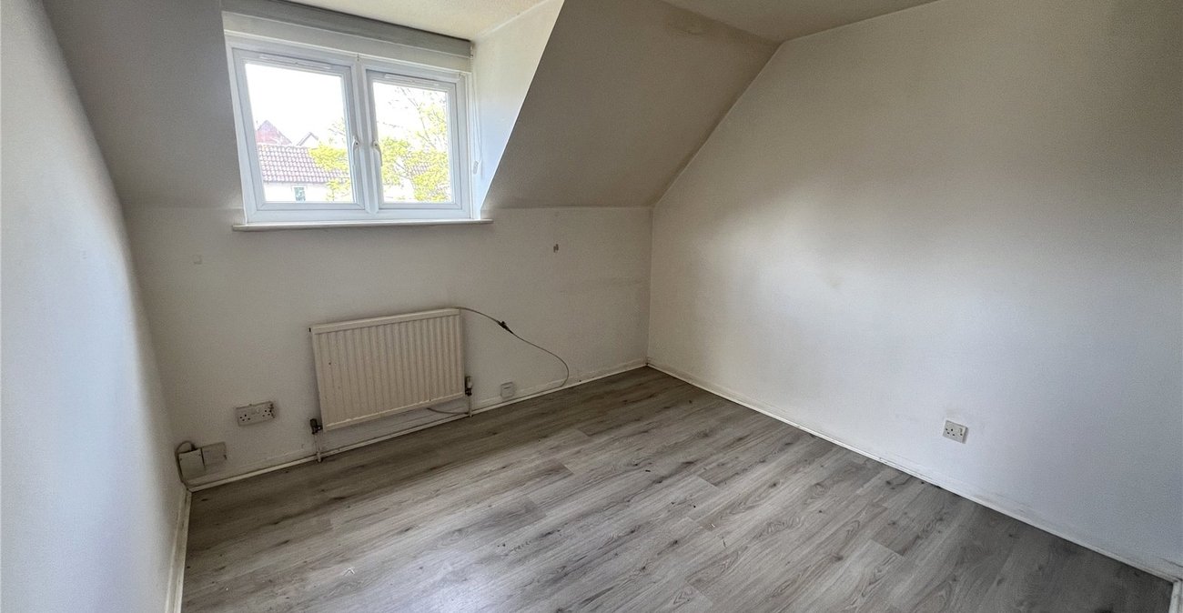 1 bedroom house for sale in Thamesmead | Robinson Jackson
