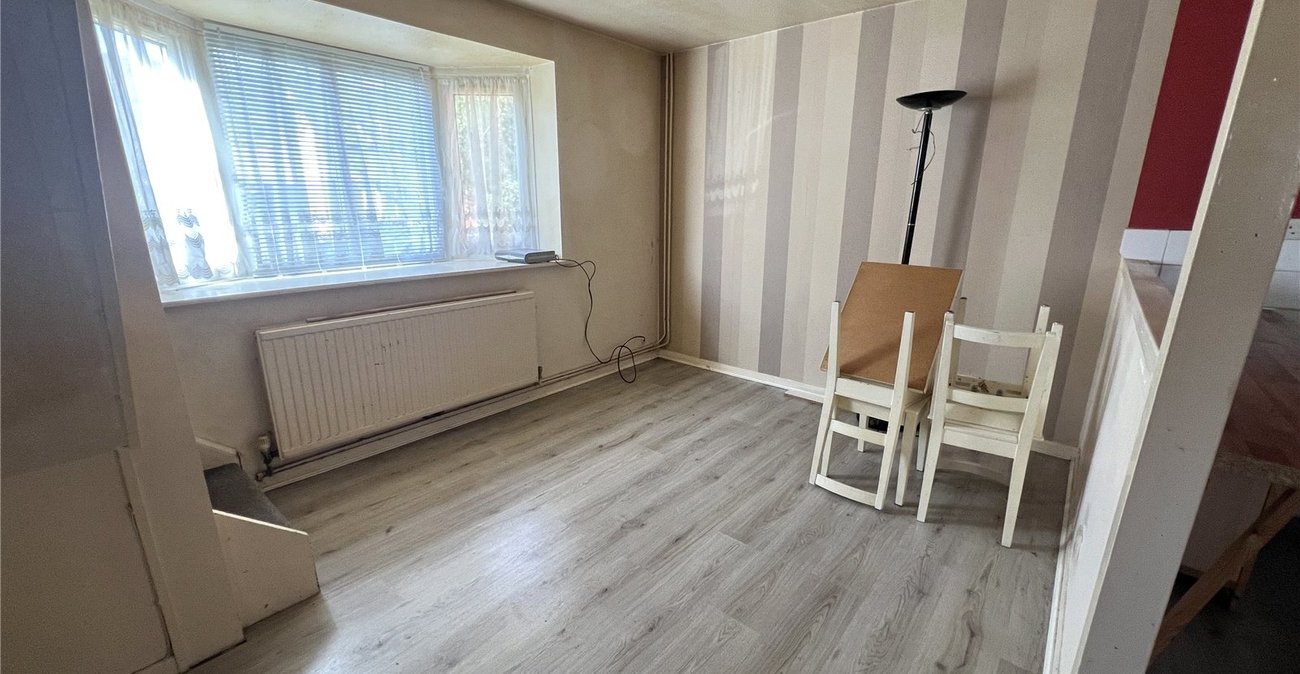 1 bedroom house for sale in Thamesmead | Robinson Jackson