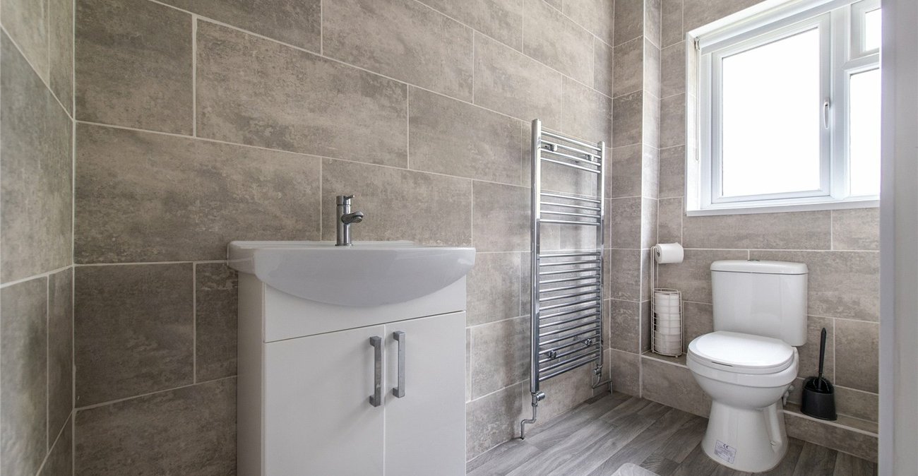 3 bedroom house for sale in Chalk | Robinson Michael & Jackson