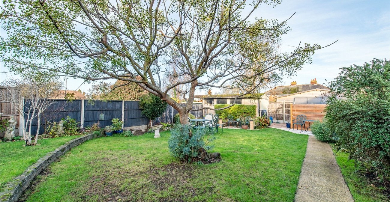 4 bedroom house for sale in Chalk | Robinson Michael & Jackson