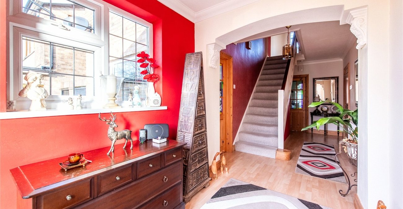 4 bedroom house for sale in Chalk | Robinson Michael & Jackson