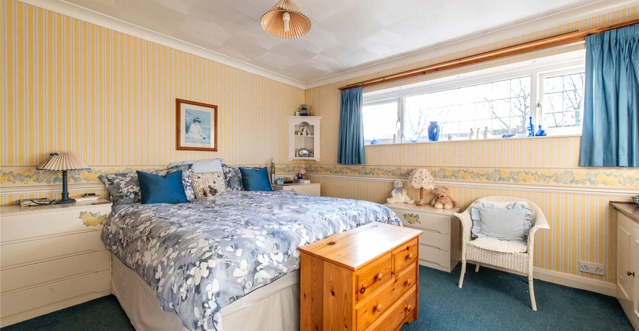 4 bedroom house for sale in Chalk | Robinson Michael & Jackson