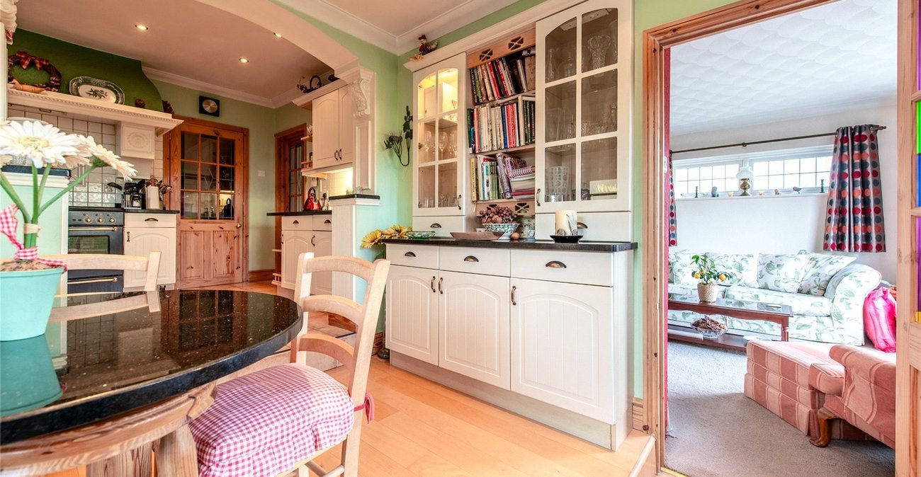 4 bedroom house for sale in Chalk | Robinson Michael & Jackson