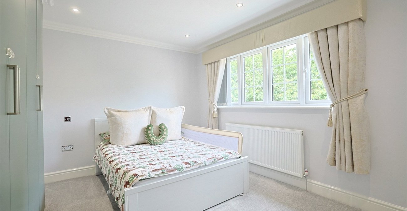 3 bedroom house for sale in Chalk | Robinson Michael & Jackson