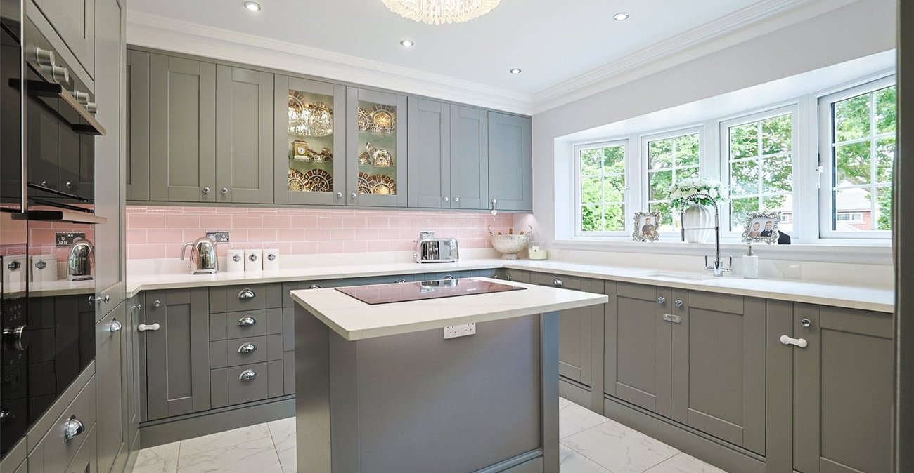 3 bedroom house for sale in Chalk | Robinson Michael & Jackson