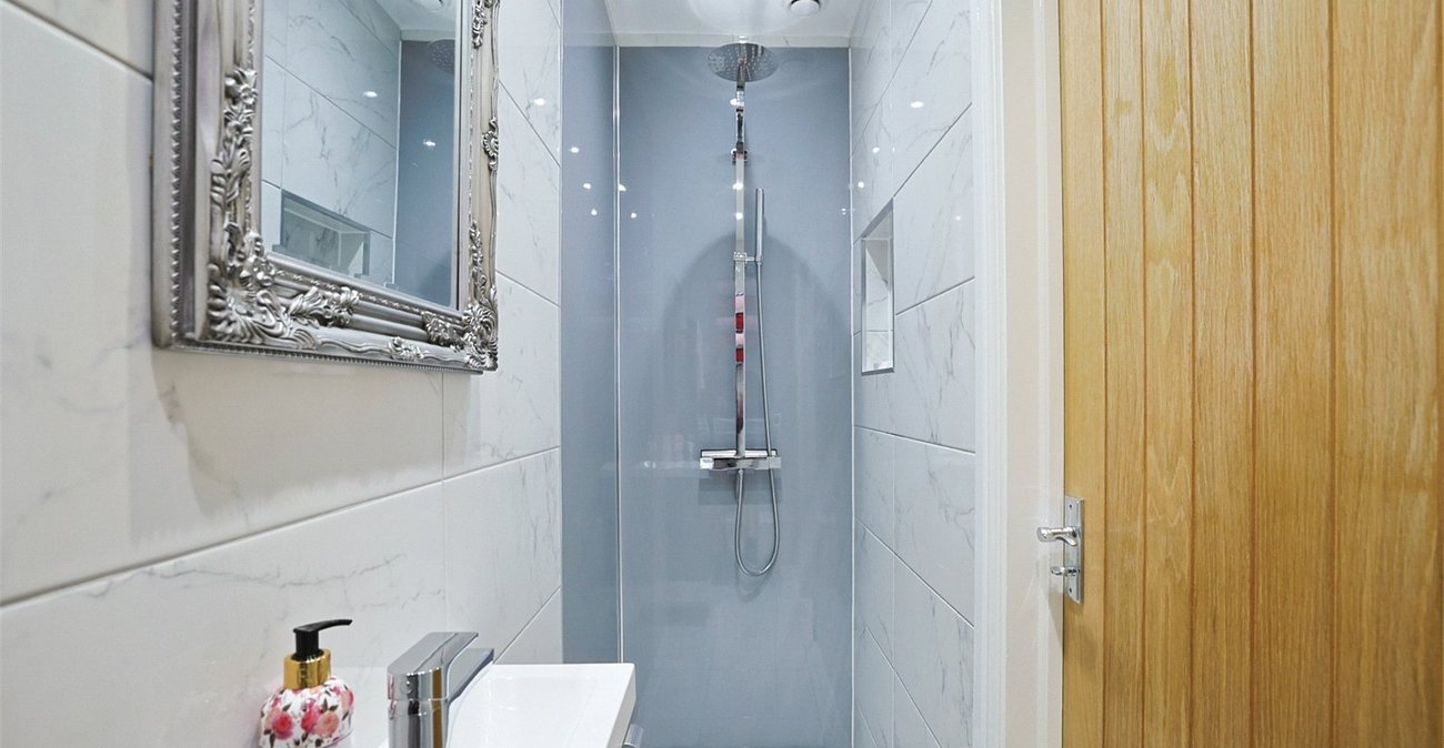 3 bedroom house for sale in Chalk | Robinson Michael & Jackson