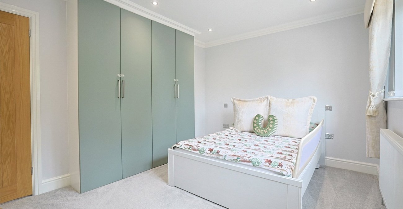 3 bedroom house for sale in Chalk | Robinson Michael & Jackson