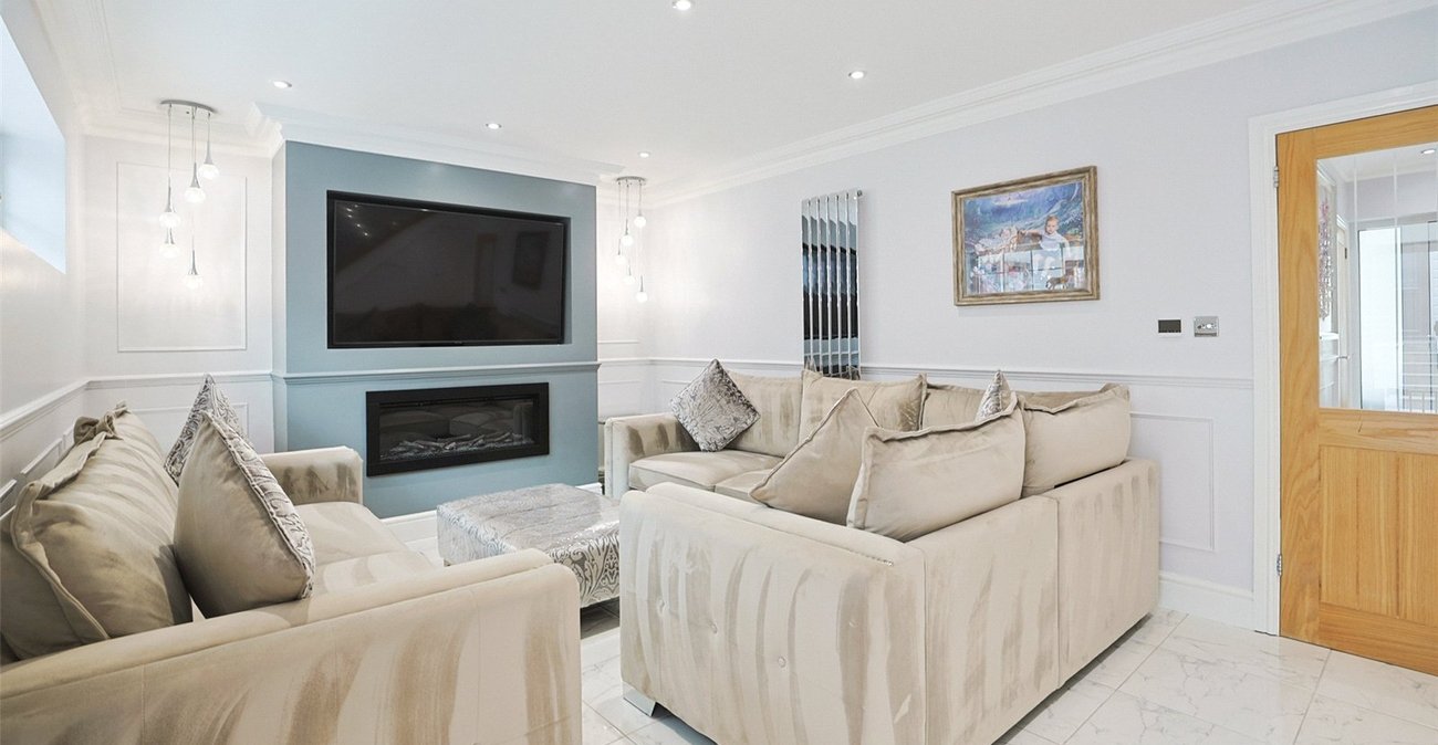 3 bedroom house for sale in Chalk | Robinson Michael & Jackson