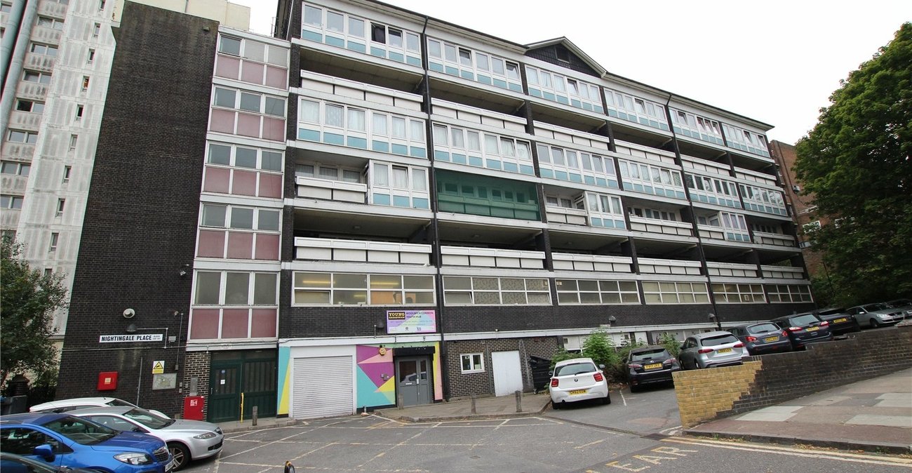 2 bedroom property for sale in London | Robinson Jackson