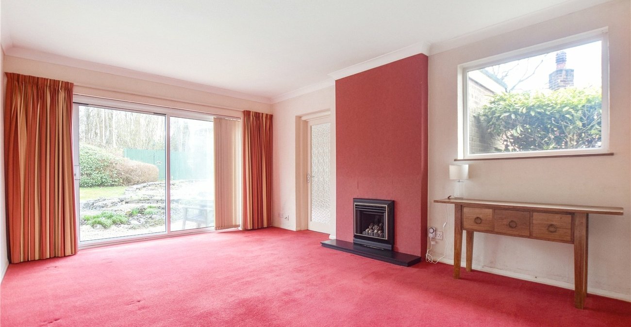 3 bedroom bungalow for sale in Dartford | Robinson Jackson