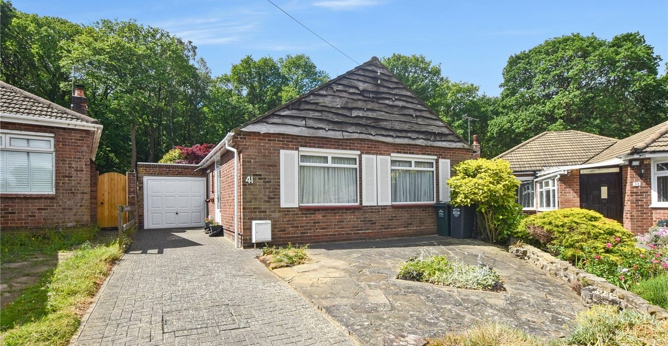 3 bedroom bungalow for sale in Dartford | Robinson Jackson