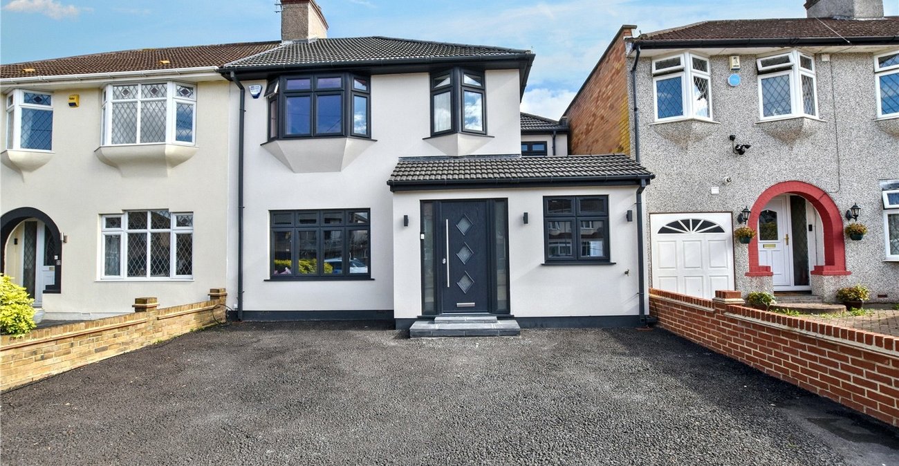 4 bedroom house for sale in Bexleyheath | Robinson Jackson