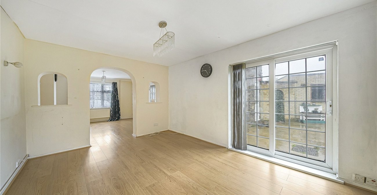 4 bedroom house for sale in Welling | Robinson Jackson