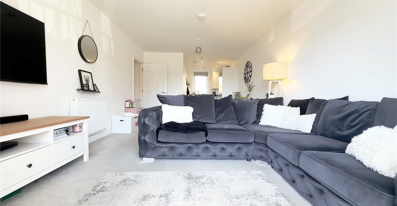 1 bedroom property for sale in Castle Hill | Robinson Jackson