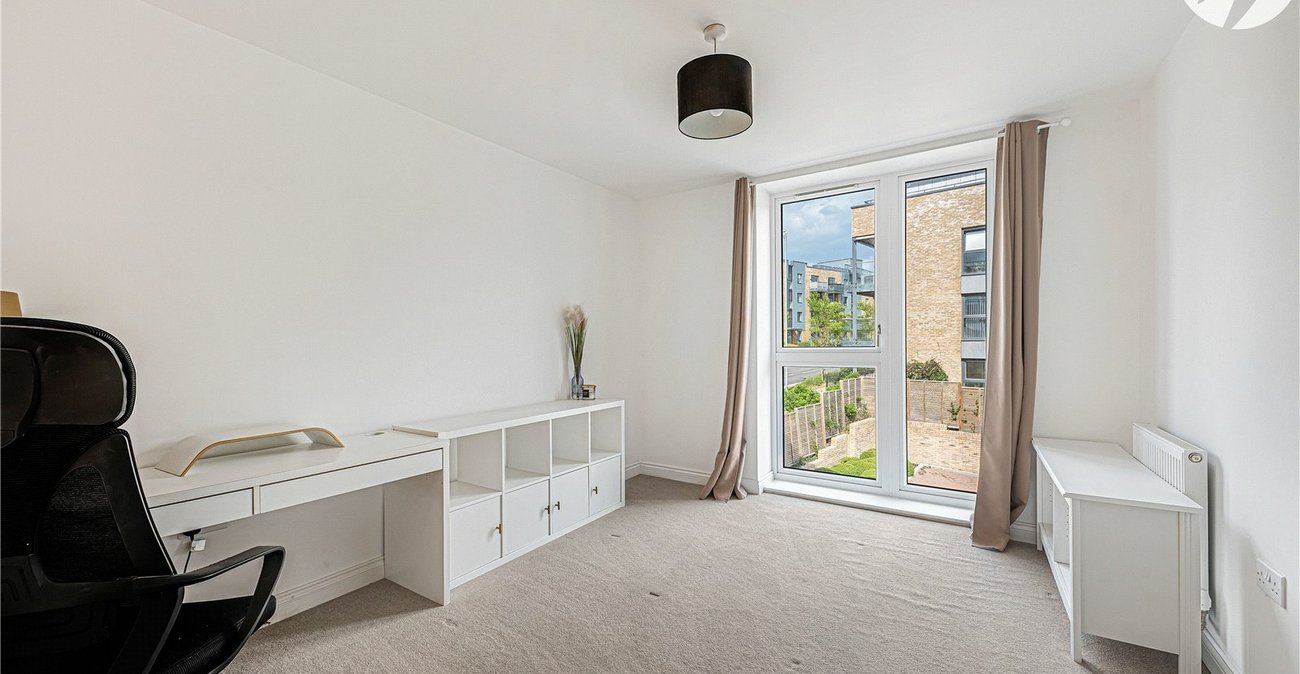 2 bedroom property for sale in Castle Hill | Robinson Jackson
