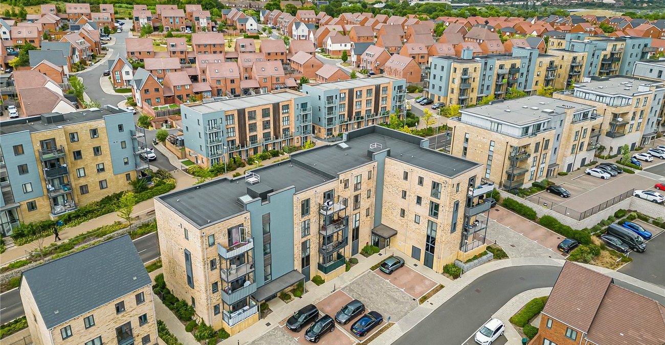 2 bedroom property for sale in Castle Hill | Robinson Jackson