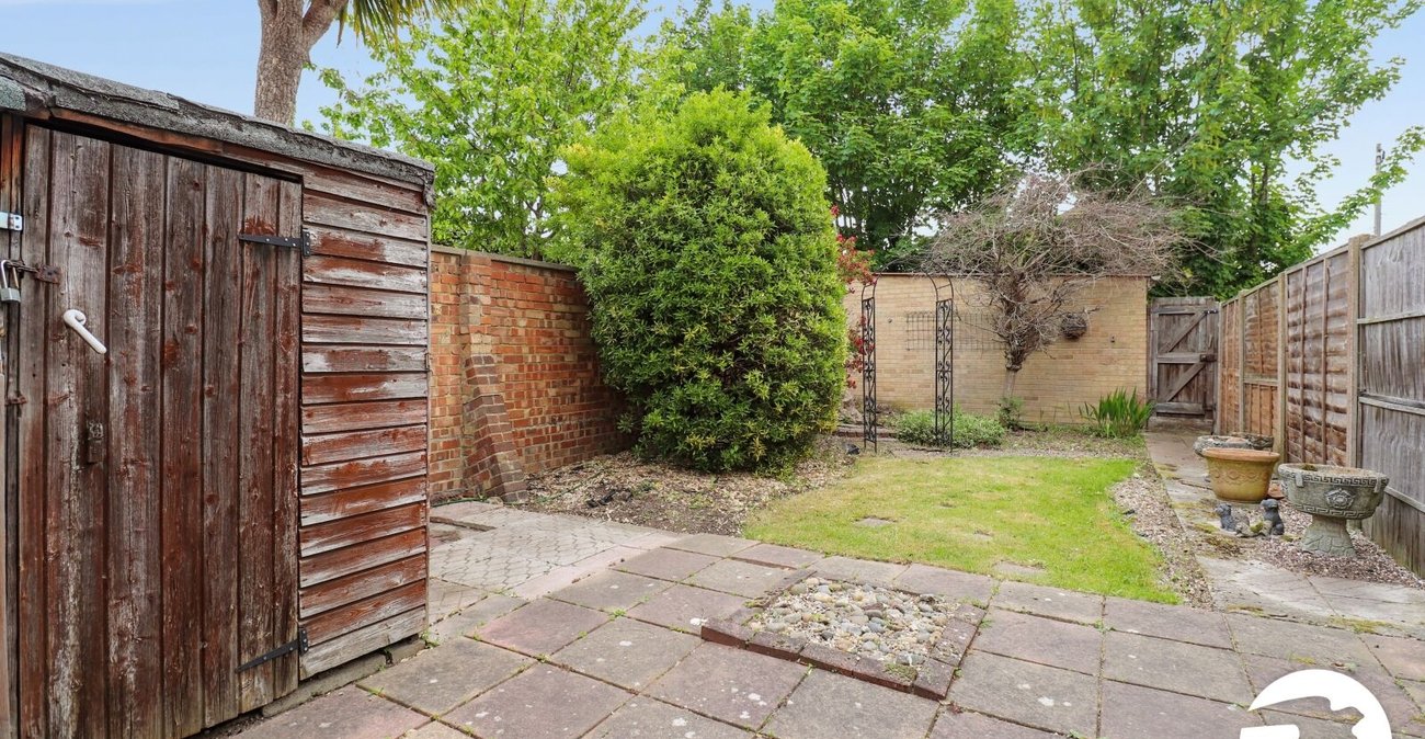 2 bedroom house for sale in Belvedere | Robinson Jackson