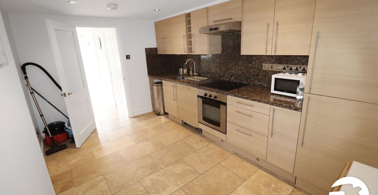 4 bedroom property for sale in Belvedere | Robinson Jackson