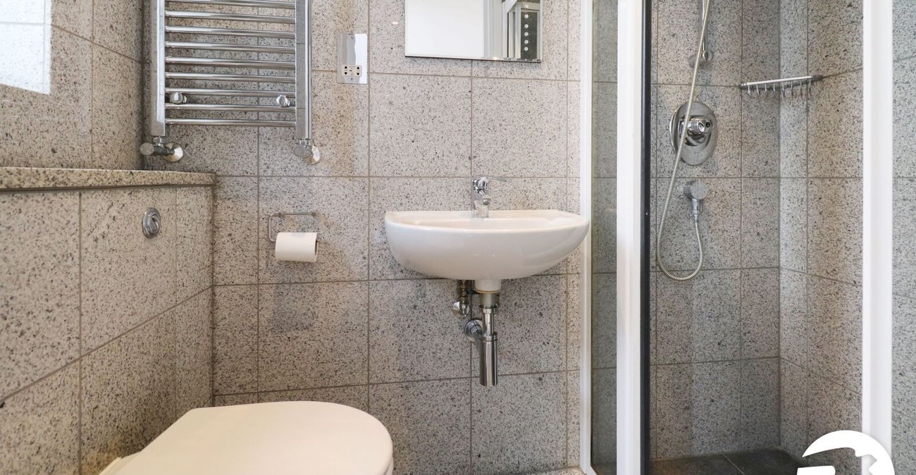 4 bedroom property for sale in Belvedere | Robinson Jackson