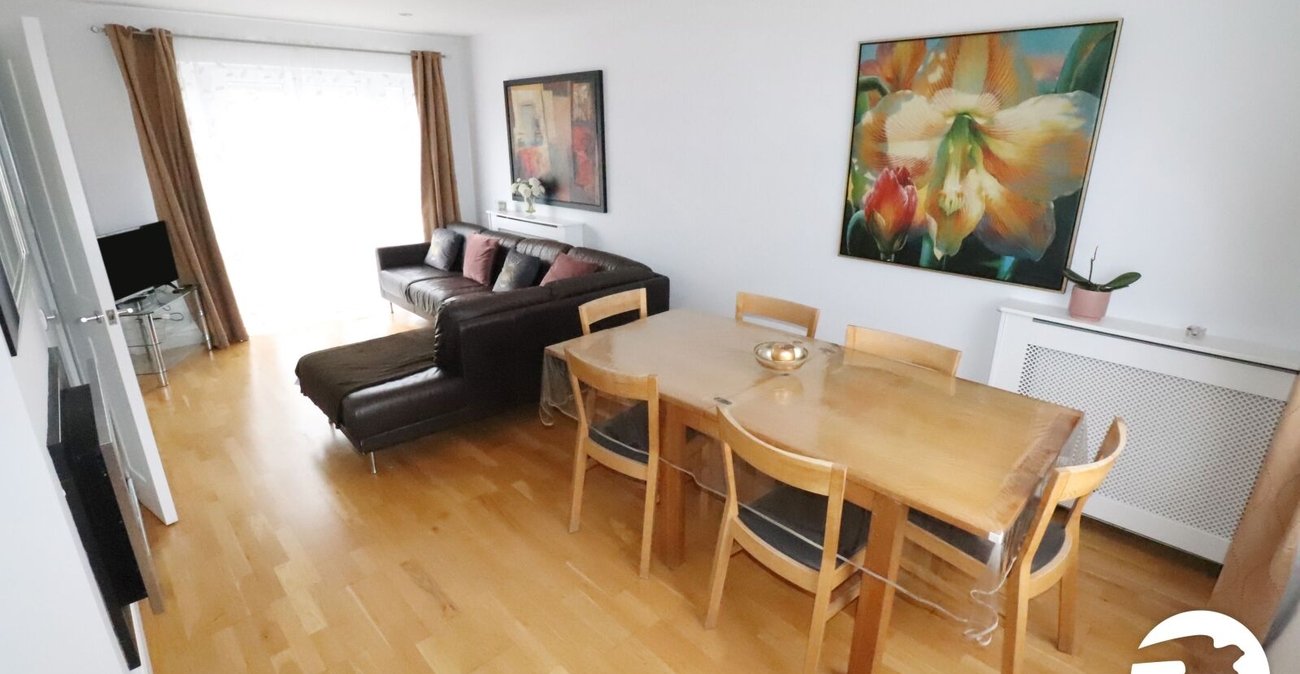4 bedroom property for sale in Belvedere | Robinson Jackson