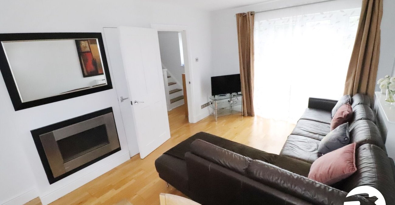 4 bedroom property for sale in Belvedere | Robinson Jackson