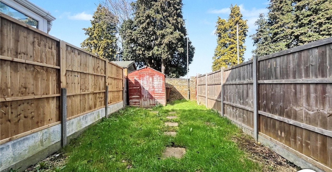 2 bedroom house for sale in Rochester | Robinson Michael & Jackson