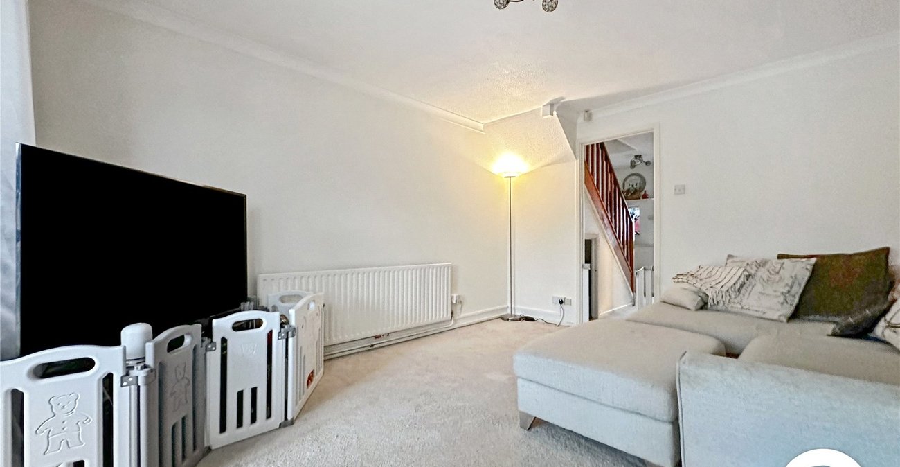 2 bedroom house for sale in Strood | Robinson Michael & Jackson