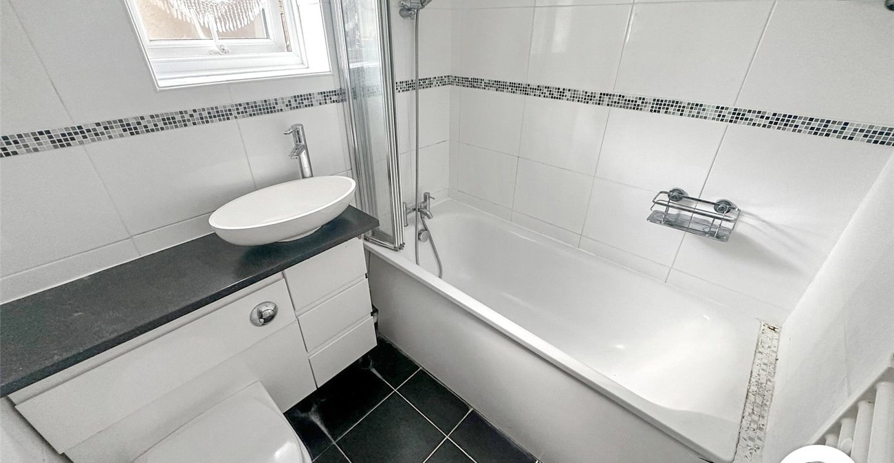 3 bedroom house for sale in Strood | Robinson Michael & Jackson
