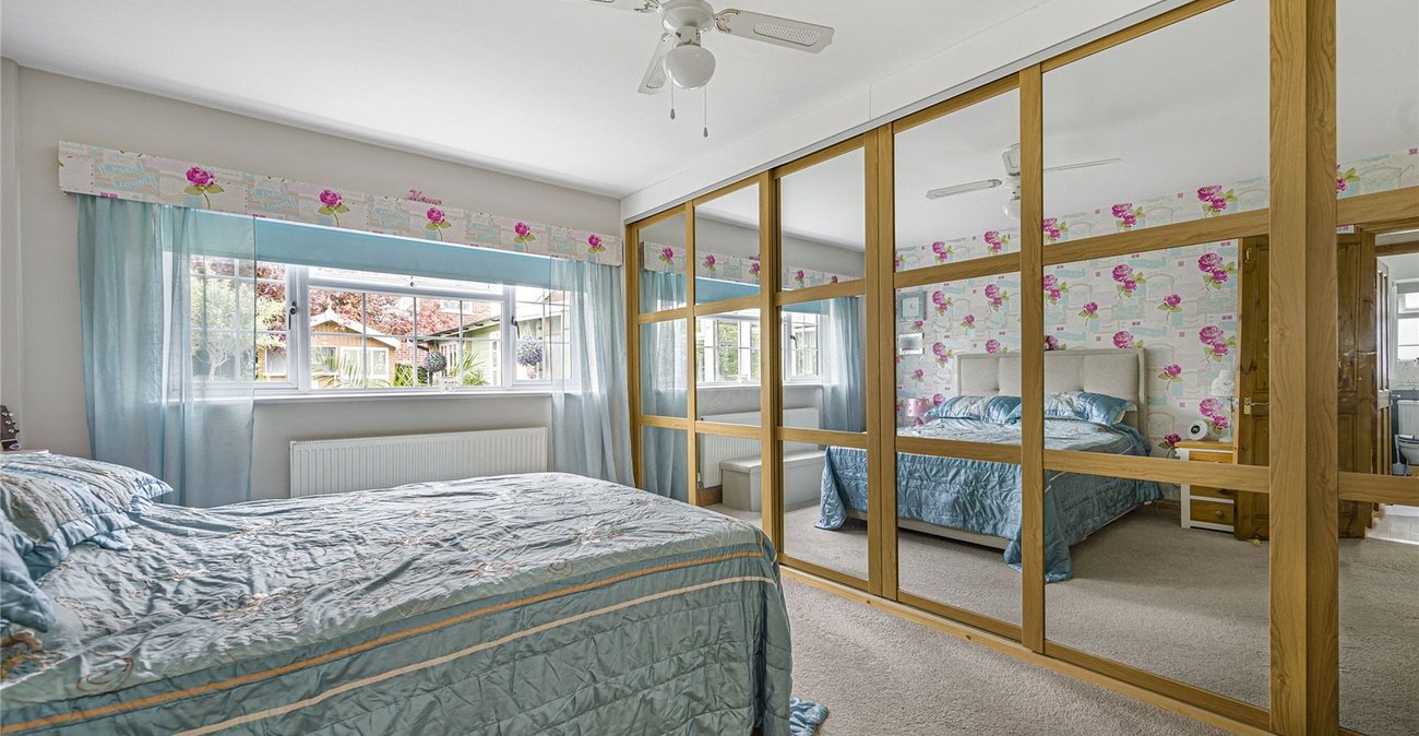 2 bedroom bungalow for sale in Cliffe | Robinson Michael & Jackson