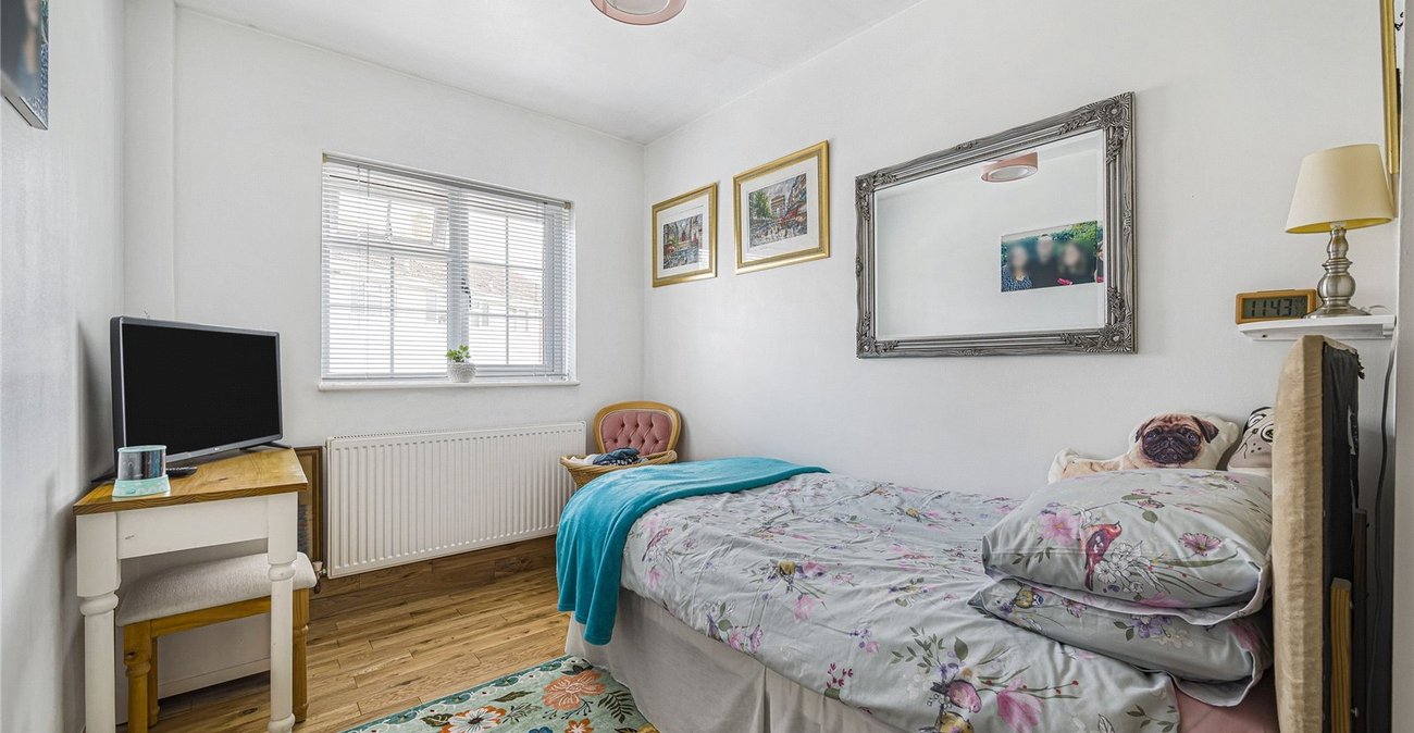 2 bedroom bungalow for sale in Cliffe | Robinson Michael & Jackson