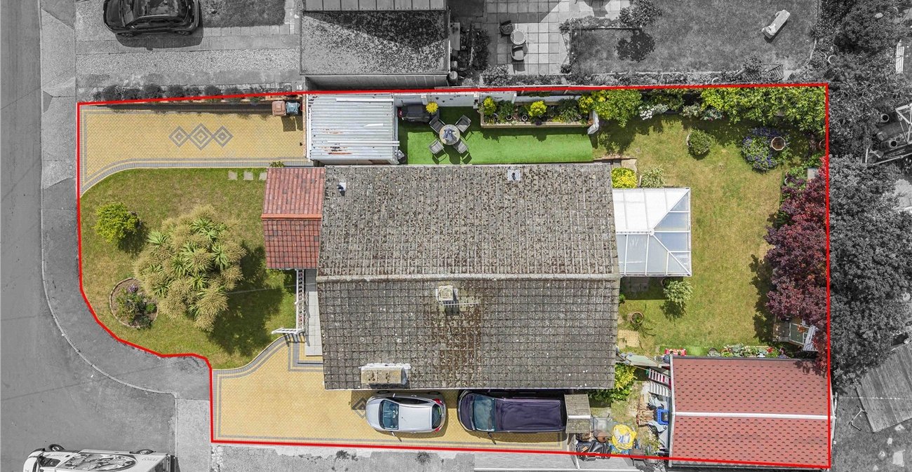 2 bedroom bungalow for sale in Cliffe | Robinson Michael & Jackson