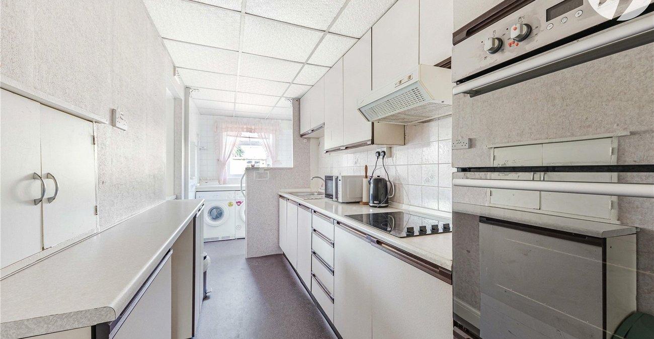 3 bedroom house for sale in West Dartford | Robinson Jackson