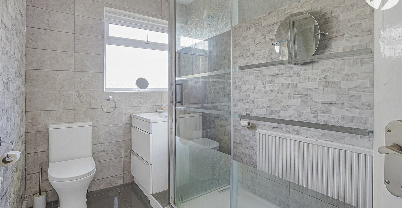 3 bedroom house for sale in West Dartford | Robinson Jackson