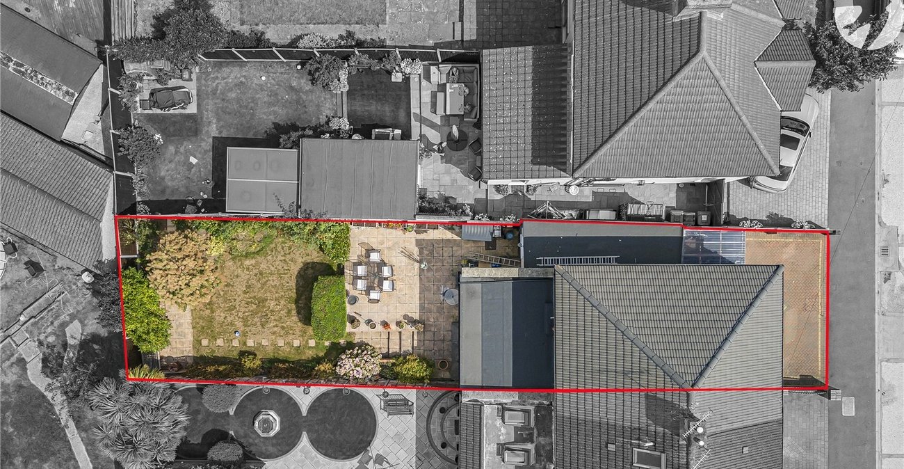 3 bedroom house for sale in West Dartford | Robinson Jackson