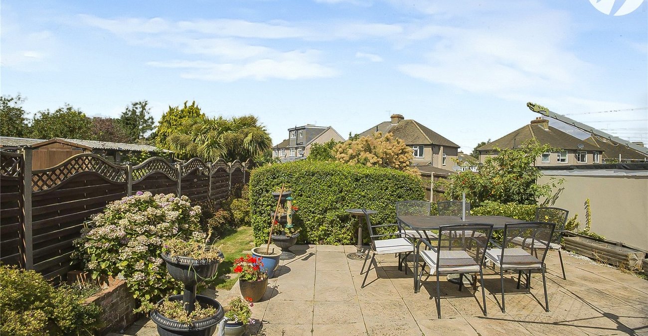 3 bedroom house for sale in West Dartford | Robinson Jackson