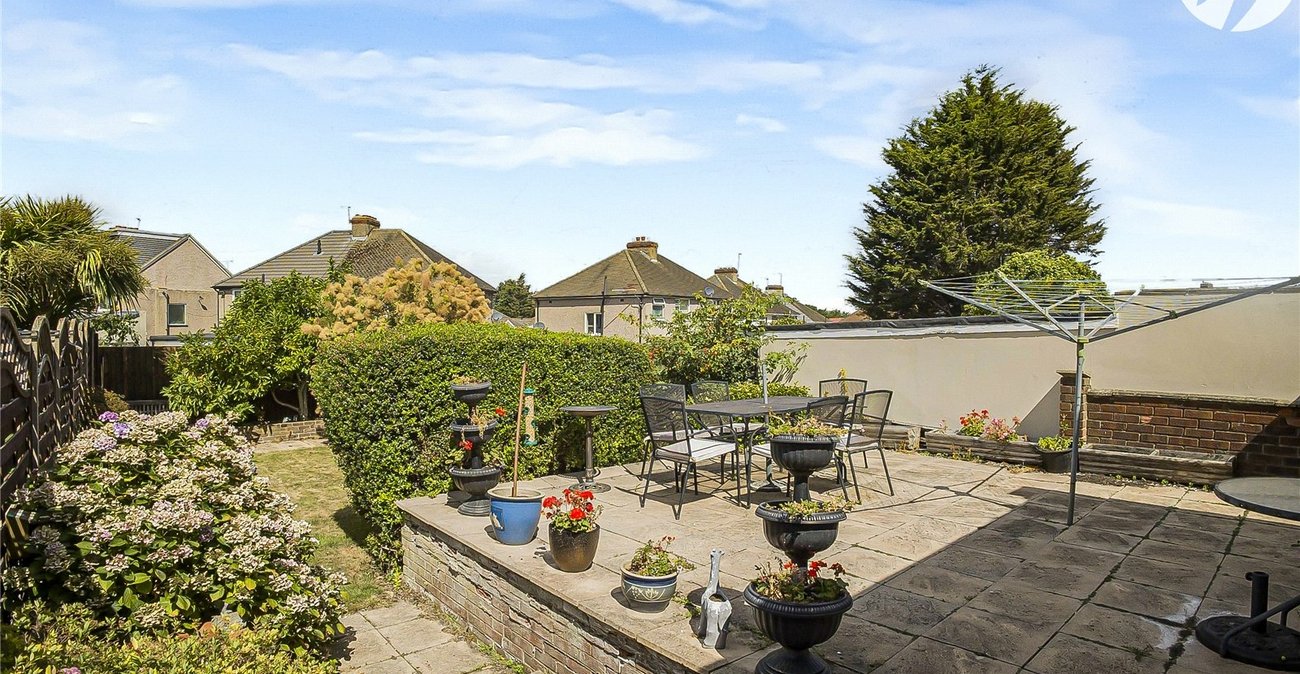 3 bedroom house for sale in West Dartford | Robinson Jackson