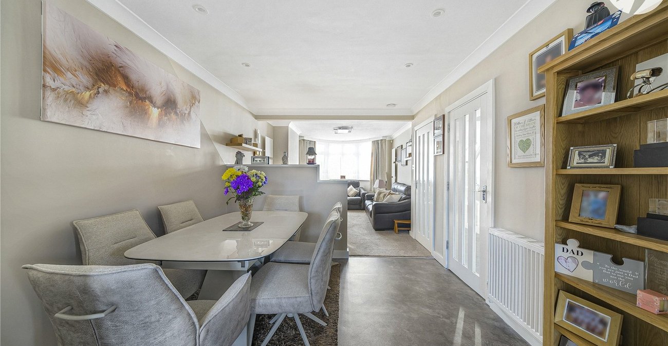 3 bedroom house for sale in West Dartford | Robinson Jackson