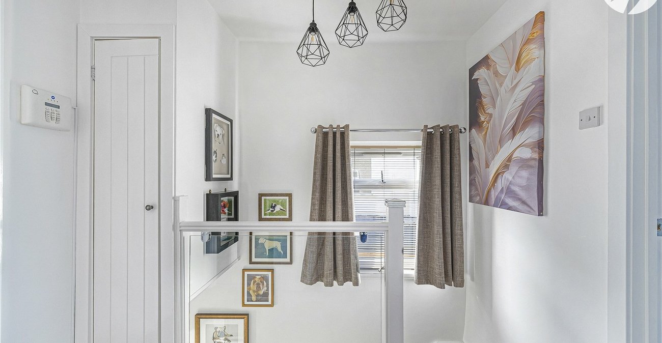 3 bedroom house for sale in West Dartford | Robinson Jackson