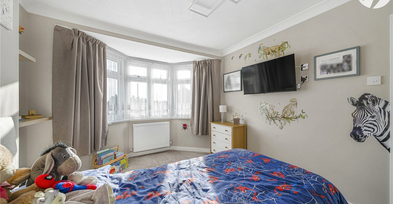 3 bedroom house for sale in West Dartford | Robinson Jackson