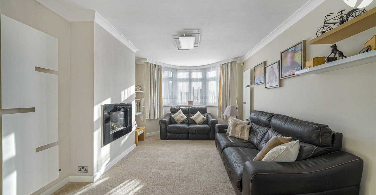 3 bedroom house for sale in West Dartford | Robinson Jackson