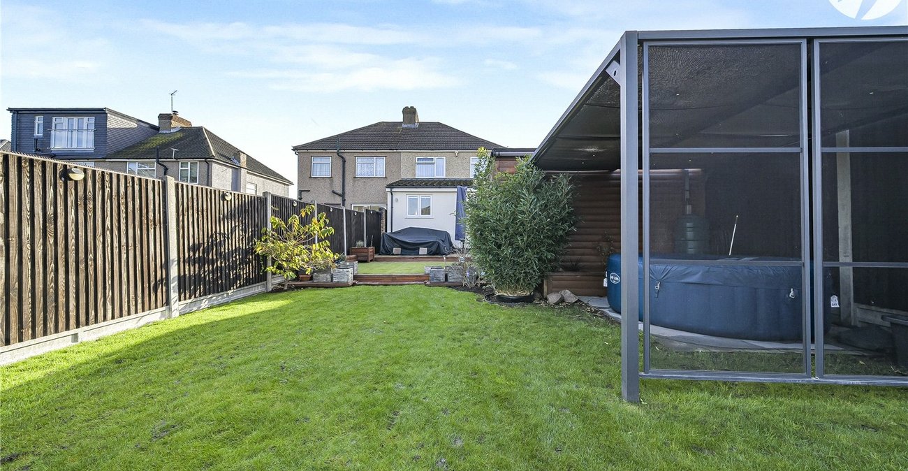 3 bedroom house for sale in West Dartford | Robinson Jackson