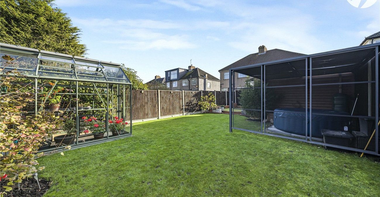 3 bedroom house for sale in West Dartford | Robinson Jackson