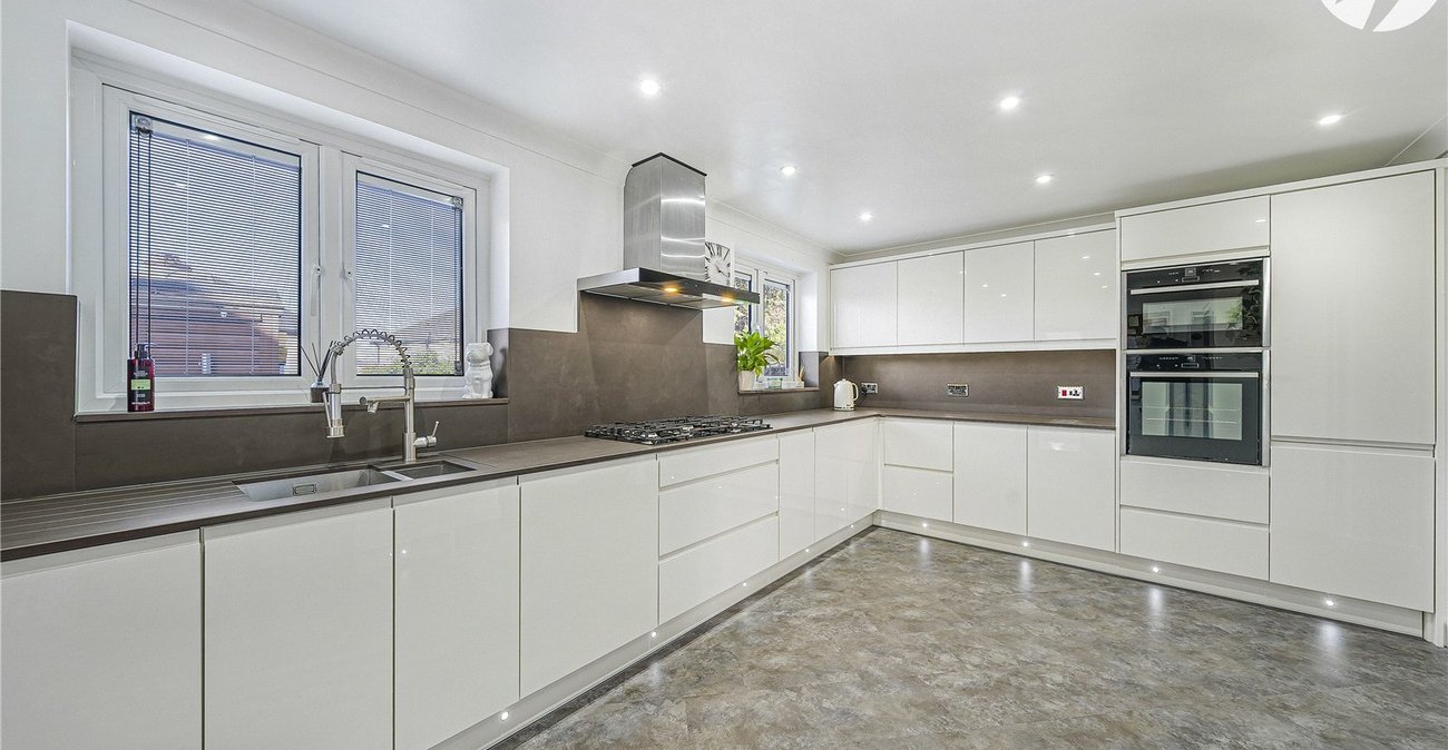 3 bedroom house for sale in West Dartford | Robinson Jackson