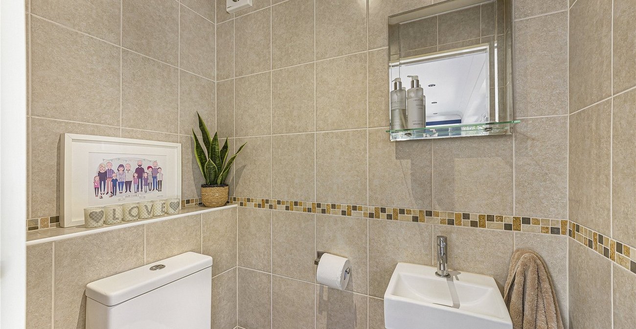 3 bedroom house for sale in West Dartford | Robinson Jackson