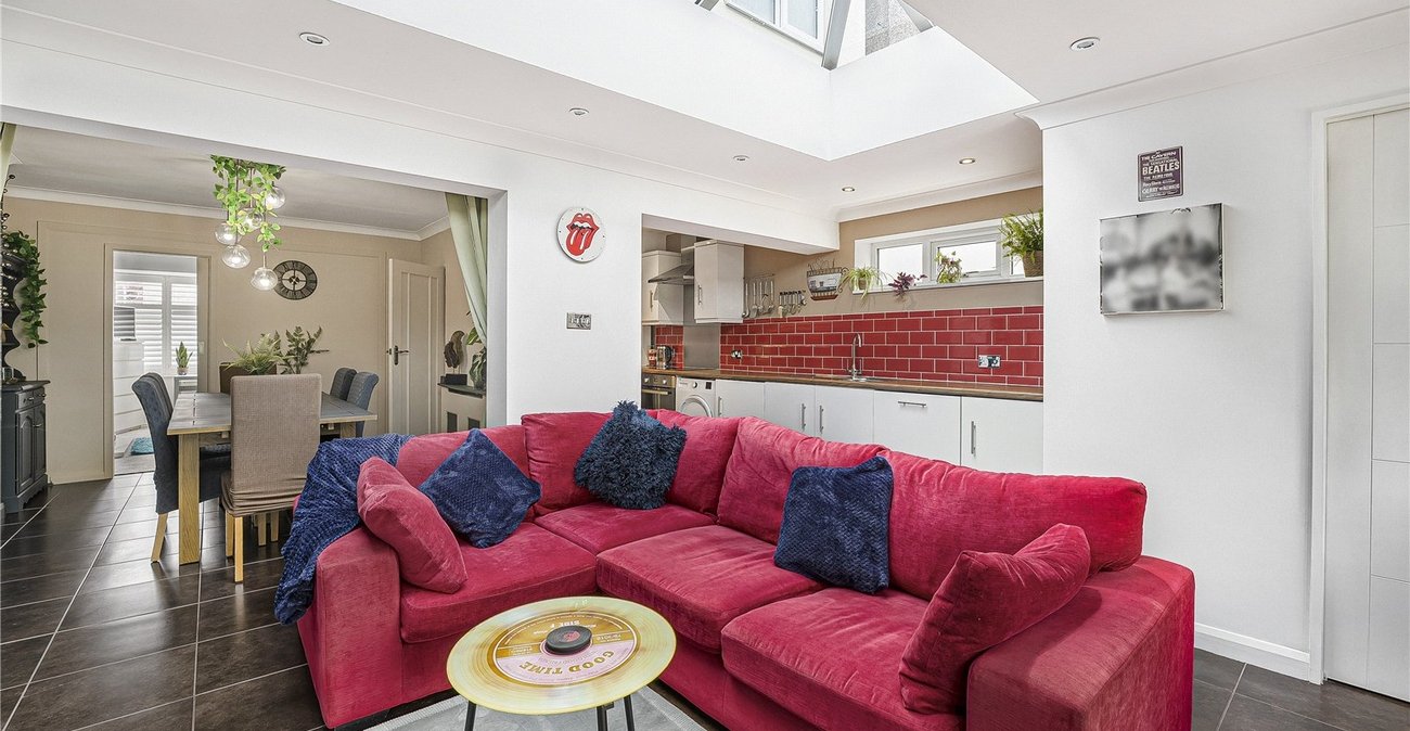 3 bedroom house for sale in West Dartford | Robinson Jackson