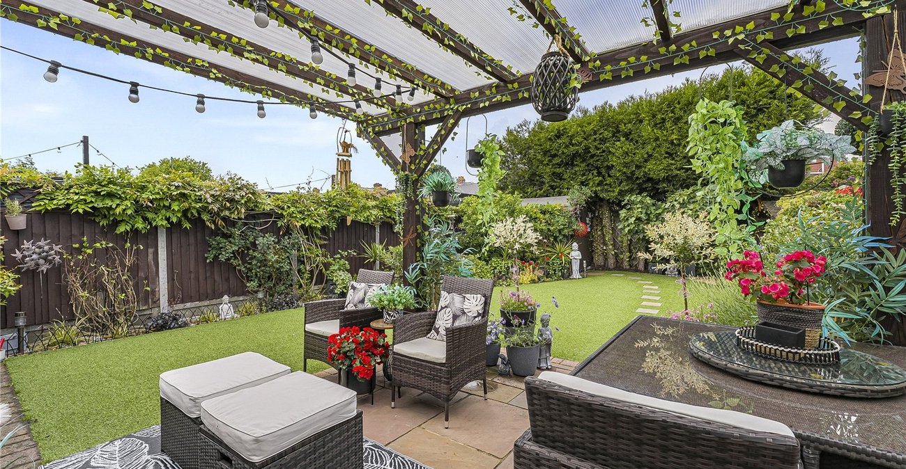 3 bedroom house for sale in West Dartford | Robinson Jackson
