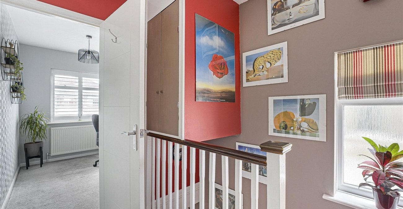 3 bedroom house for sale in West Dartford | Robinson Jackson