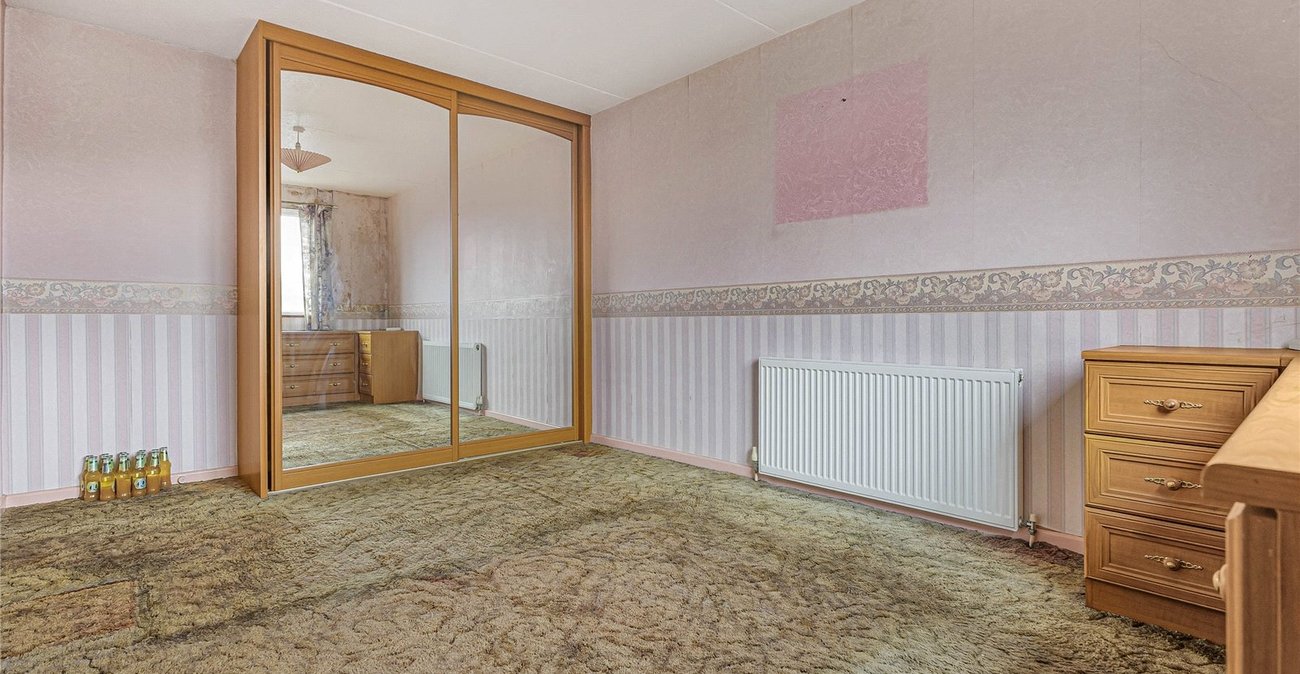 3 bedroom property for sale in Rochester | Robinson Michael & Jackson