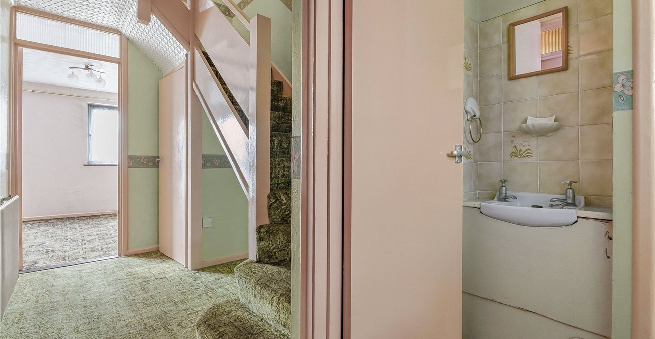 3 bedroom property for sale in Rochester | Robinson Michael & Jackson